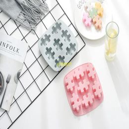 2019 new Silicone creative ice lattice Mould microwave oven baking chocolate jigsaw cookie tool