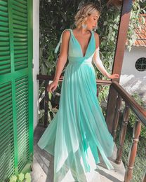 Sexy Deep V Neck Boho Mint Green Bridemaid Dresses Backless Formal Wedding Guest Dress Maid of Honour Party Gowns