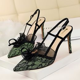 Hochwertige schwarze Spitzen-Rüschen-Schuhe mit hohen Absätzen, Party-Temperament-Schuhe mit hohen Absätzen 9 cm
