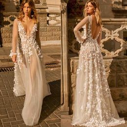 2020 Herbst Berta Hochzeitskleid Sheer Langarm Tiefer V-Ausschnitt Brautkleider Sexy Illusion 3D-Applikation Rückenfreies Boho-Hochzeitskleid