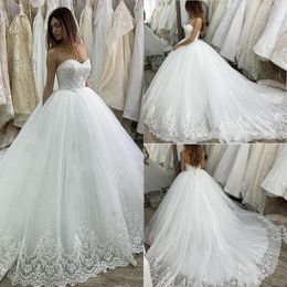 2020 Ball Gown Wedding Dresses Sweetheart Sexy Backless Arabic Vestidos De Novia Appliqued Lace Court Train Plus Size Bridal Gown AL5778