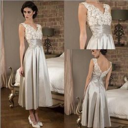 Vintage Gray Tea-length Short Wedding Dresses V-Neck Pleats Appliques Lace Cap Sleeve Custom Made Wedding Dress vestido de novia