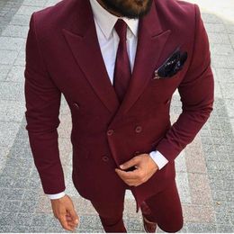 New Classic Design Groom Tuxedos Double Breasted Burgundy Peak Lapel Groomsmen Best Man Suit Mens Wedding Suits (Jacket+Pants+Tie) 981