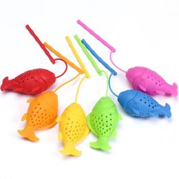 Lovely Silicone Reusable Fishing Shape Tea Infuser Strainer Philtre Tea Bag Spice Loose Tealeaf Herbal Tool