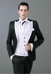Fashionable One Button Groomsmen Peak Lapel Groom Tuxedos Men Suits Wedding/Prom/Dinner Best Man Blazer(Jacket+Pants+Tie+Vest) A157