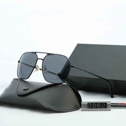 2020 latest fashion sunglasses: stainless steel frame, Polaroid high-definition polarized lens, spring leg. Model: 2062