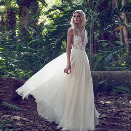 Sexy Wedding Dress Lace with With Delicate Appliques Deep-V-neck Bohemain Bridal Gowns Beading Backless A-line Wedding Gowns Custom made