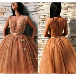 2019 Short Champagne Gold Prom Dress Knee Length Homecoming Dresses Deep V Neck A Line Tulle Backless Plus Size Cocktail Party Gowns