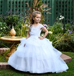 White Beaded Ball Gown Flower Girl Dresses For Wedding Tiered Pageant Gowns Tulle Floor Length 3D Appliqued First Communion Dress