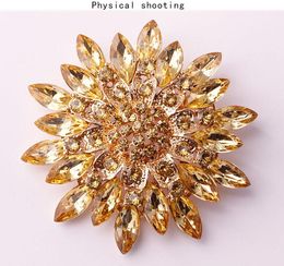 european american womens brooch creative models acrylic brooch alloy fashion flower corsage female clothing accessories factory direct s