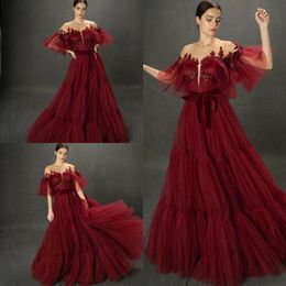 Dark Red Charming Celebrity Evening Party Gowns Sheer Off Shoulder Lace Appliques A Line Tulle Long Prom Dresses