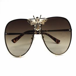 new luxury 002 sunglasses menwomen designer popular fashion big summer style with the bees top quality uv protection lens come with case