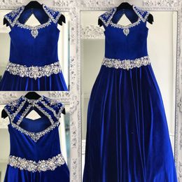 Royal Blue Velvet Pageant Dresses for Teens 2023 Crystals Rhinestones Long Pageant Gowns Little Girls Queen Anne Neck Formal Party Wear Hunter Green Emerald