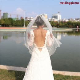 New High Quality Fashion Designer Elegant Beaded Edge White Ivory Black Wrist Length One Layer Wedding Veil Alloy comb