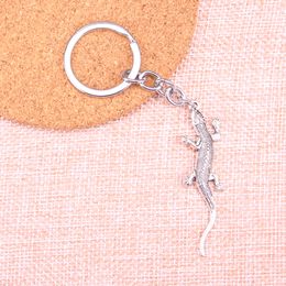 New Keychain 56*15mm lizard gecko Pendants DIY Men Car Key Chain Ring Holder Keyring Souvenir Jewellery Gift