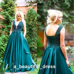 Drak Green Lace Appliqued A-line Prom Dress Vintage Deep V Neck Satin Evening Dresses Long Fornal Party Backless Gown ED1277