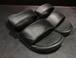 Summer Men Women Sandal Fashion Designer Sandals BNS Classic Black White Nin Casual Slippers High-Quality Size 36-44 for Male Female