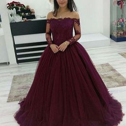Muslim Dubai Kaftan Purple Lace Evening Dresses Long Sleeves Off The Shoulder Appliqued Saudi Arabic Formal Prom Party Gown