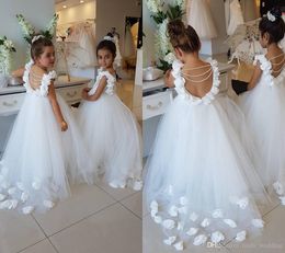 Cute Flower Girl Dresses Glamorous New White Tulle A Line Daughter Toddler Pretty Kids Pageant Formal First Holy Communion Gowns