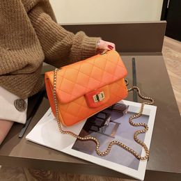 Designer-2019 new fashion Thread Chain bag Women Cross body bags Plaid Chain bag Mobile phone bag Wide shoulder bags hongri/3