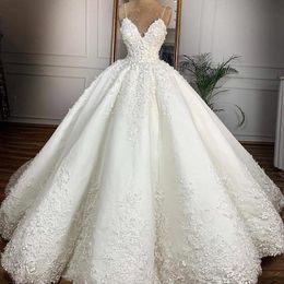 spaghetti vintage ball gown wedding dresses plus size lace appliqued garden bridal gowns with ruffle custom made robes de marie