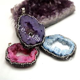 10Pcs Random Size Irregular Dyed Color Blue Red Purple Raw Druzy Drusy Agate Geode Pendant With Pave CZ Diamond Crystal Zircon Edge Charms