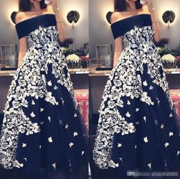the Shoulder Off 2019 Prom Dresses Black Tulle Satin White Applique Floor Length Plus Size Formal Evening Party Ball Gowns