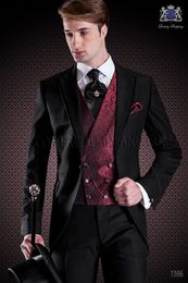 Fashionable One Button Groomsmen Peak Lapel Groom Tuxedos Men Suits Wedding/Prom/Dinner Best Man Blazer(Jacket+Pants+Tie+Vest) 574