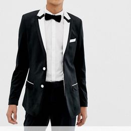 Custom Made Men Suits Black and White Groom Tuxedos Peak Lapel Groomsmen Wedding Best Man 2 Pieces ( Jacket + Pants +Tie ) L546