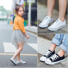 Parents-Kids Shoes Baby Classic Canvas Shoes Girls Lace-up Casual Loafers Child Sneakers Summer Flat Shoe Soft Sole Sport Chaussures B5413