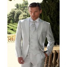 New High Quality One Button Silver Wedding Groom Tuxedos Peak Lapel Groomsmen Mens Dinner Party Suits (Jacket+Pants+Vest+Tie) 547