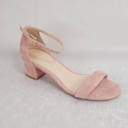 2018 nya anländer sommar sandaler kvinnor pumpar damer äkta läder sandal sexig fotled tjocka klackar peep toe kid suede