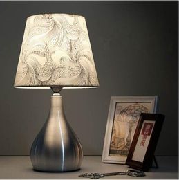 Modern Fashion 110V-240V Aluminium Modern Table Desk Lamp LED Bedside Lamp Table Lamps For Bedroom/Living Room Light