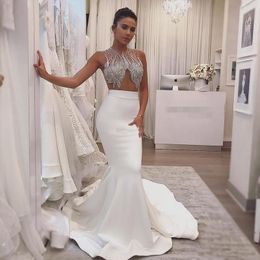 2020 Illusion Bodice White Prom Dresses Mermaid Shining Beaded Crystal Evening Dresses Stain Special Party Gowns Wear