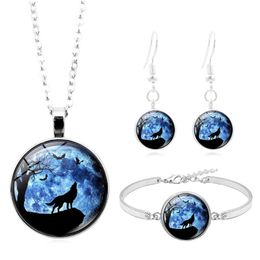 Wolf Howling At The Moon Photo Cabochon Glass Jewellery Set Silver Fashion Necklace Bracelet Earring Jewellery Sets for Women Gifts