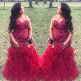 Dark Red Beaded Prom Dresses South African Plus Size Sexy Sweetheart Evening Dress Tulle Ruffles Sweep Train Women Mermaid Party Gowns