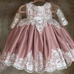 Classy Lace Ball Gown Flower Girl Dresses For Wedding Jewel Neck Long Sleeves Pageant Gowns Appliqued Floor Length First Communion Dress