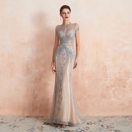 2019 Luxus Strass Nude Mermaid Abendkleid lange Abend-Festzug-Kleid-formales Kleid robe de Soiree