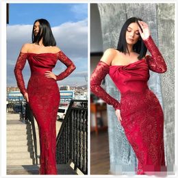 Modest Dark Red Evening Dresses Mermaid Long Sleeves Ruched Pleats Lace Applique Beaded Back Slit Off the Shoulder Prom Party Gowns