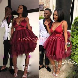 Simple Burgundy Short Homecoming Dresses 2019 Tulle Spaghetti Straps Prom Dress Juniors Cocktail Party Club Wear Knee Length Cheap A-Line