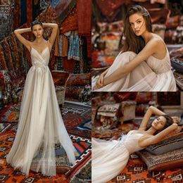 2020 New A Line Spaghetti Feather Applique Tulle Sweep Train Bridal Gowns Plus Size Robe De Mariée Liz Martinez Fairy Wedding Dresses