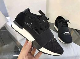 2019 hot Fashion Classic Scarpe a punta Race Runner Scarpe casual Uomo Donna Scarpe da ginnastica Flat Low Cut Lace Up Mesh traspirante Sneaker taglia 34-47