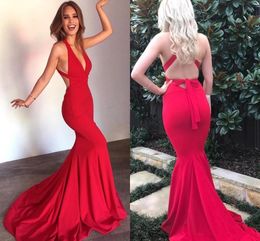2020 Mermaid Prom Dresses Sexy V-Neck Backless Sweep Train Vestidos De Fiesta Formal Party Evening Gowns Simple Special Occasion Dress