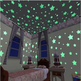 100 pcs 3D stars glow in the dark Luminous on Wall Stickers for Kids Room living Decal Home Decoration poster