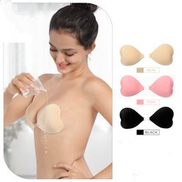 Kadınlar Silikon Sutyen Push Up Sütyen Straplez Backless Kendinden Yapışkanlı Jel Kapak Kalp Şeklinde Görünmez Sütyen Meme Kapak Göğüs Pedi RRA1893