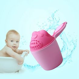 Baby Cartoon Bear Bathing Cup Newborn Kid Shower Shampoo Cup Bailer Baby Shower Water Spoon Bath Wash Cup For 2 Colour EEA1406