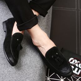 Hot Sale-Genuine Leather Cow Suede Tassel Men Loafers Designer Brand Slip On Dress Shoes Oxfords Shoes For Man Red Sole