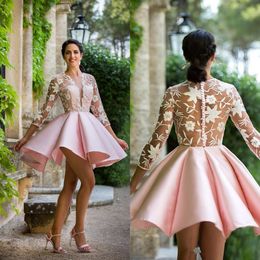 Light Pink New Arabic Style Homecoming Dresses 2020 V Neck Lace Appliques Cap Sleeves Short Prom Dresses Backless Cocktail Dresses