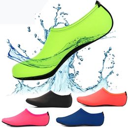 Water Shoes Aqua Shoes Beach Sneakers Unisex Latent Swimming Driving Fitness Leisure Barefoot Seaside Shoes Diving Socks DLH418