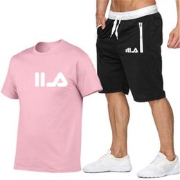 Mens Summer Tracksuit Fashion Trend Letter Printing Short Sleeve Tops Tshirt Shorts Suirts Designer Male Breathable Casual Beach 2Pcs Sets